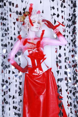 Kırmızı Saint Angel Photomodel 