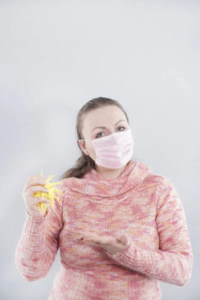 Une Femme Est Porteuse Une Bactérie Coronovirus Coronavirus 2019 Ncov — Photo