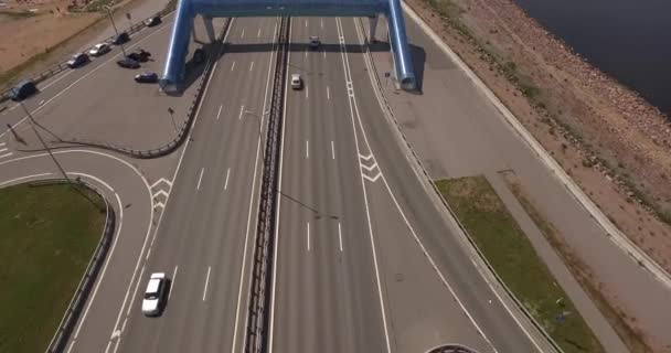 Dam saint-petersburg autoverkehr — Stockvideo