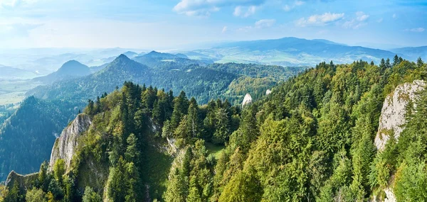 Güzel panoramik Trzy Korony - Türkçe güneşli Eylül gününden Pieniny Milli Parkı, Polonya: üç kron