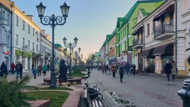 ブレスト Bialorus 2017 タイムラプス ズーム ソビエツカヤ ソビエト 通りに ブレストの中央に沿って歩行 — ストック動画