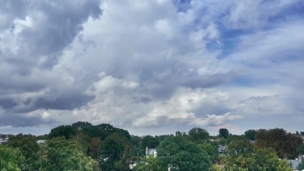 Timelapse Inzoomen Prachtig Panoramisch Uitzicht Vanaf Balkon Aan Drijvende Dramatische — Stockvideo