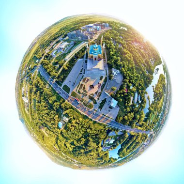 Güzel fütüristik panoramik (360 küresel panorama küçük gezegeni) Ust-Kamenogorsk (Kz: Oskemen), Doğu Kazakistan (Kazakistan))