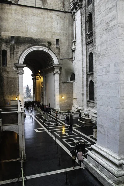 Arco da Basílica de São Pedro — Fotografia de Stock
