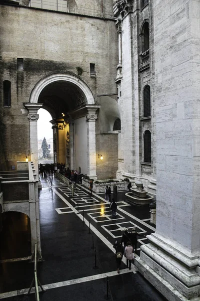 Arco de la Basílica de San Pedro — Foto de Stock