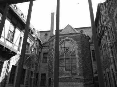 Eski bina Bahçe Manzaralı