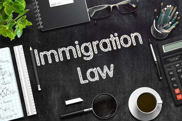 Immigration Law Concept on Black Chalkboard. Renderizado 3D . — Foto de Stock