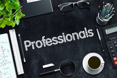 Profesyoneller konsepti üzerine siyah yazı tahtası. 3D render.