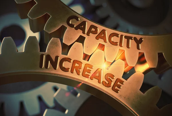 Kapacitet ökning på gyllene Gears. 3D illustration. — Stockfoto