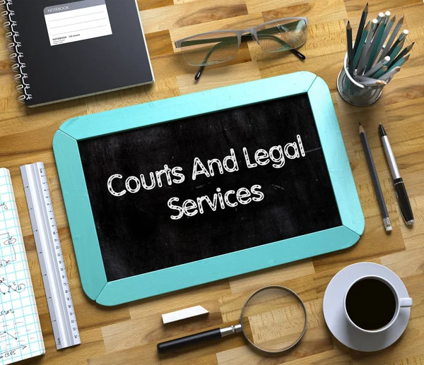 Δικαστήρια και νομικές υπηρεσίες - κείμενο σε μικρό μαυροπίνακα. 3D — Φωτογραφία Αρχείου