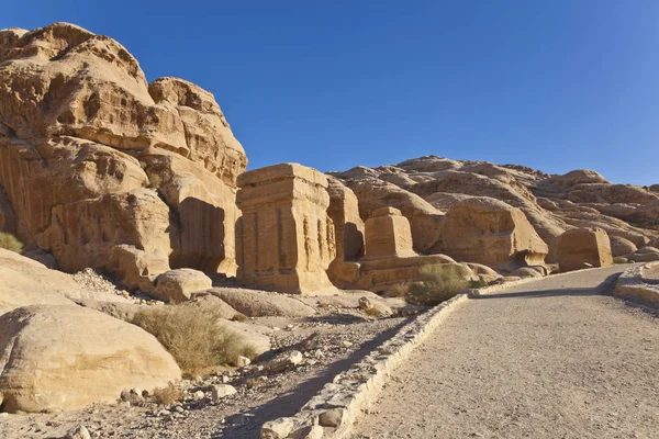 Djinn block, de första monument på vägen till Petra — Stockfoto