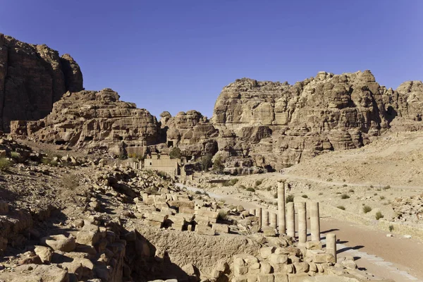 Calle Colonnaded en Petra — Foto de Stock