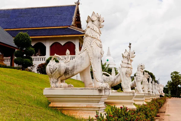 Templo budista em Chiang Mai, Tailândia — Fotografia de Stock