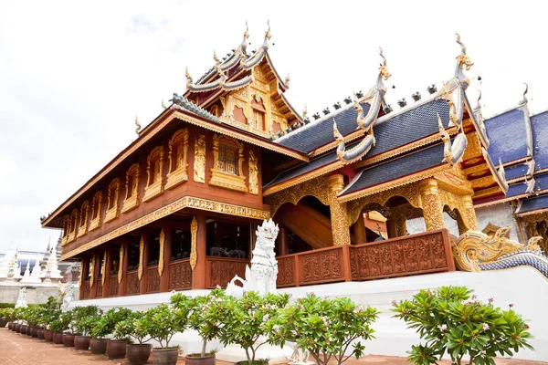 Lanna style buddhist temple — Stock Photo, Image