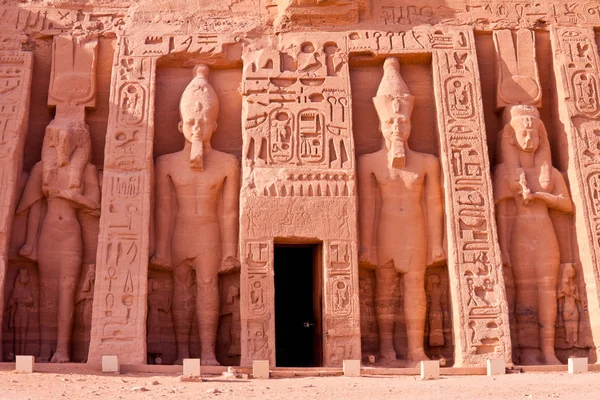 Świątynia Hathor w Abu Simbel — Zdjęcie stockowe