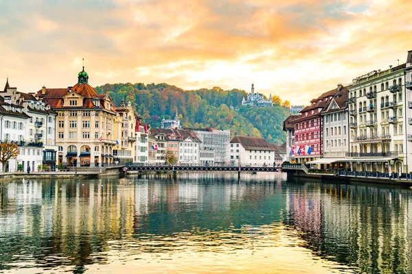 View of the historic city of Lucerne in the evening — Stock Photo, Image