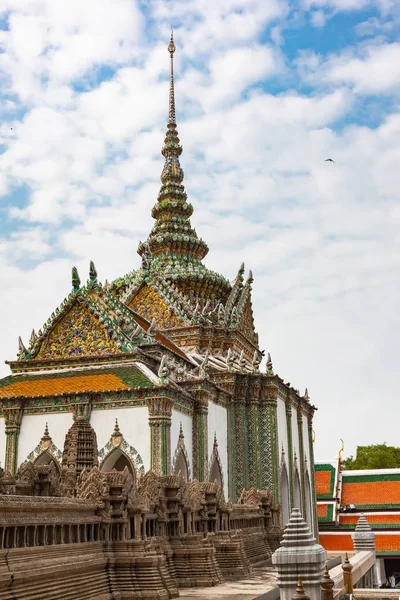 Tempel des smaragdgrünen Buddha oder wat phra kaew — Stockfoto