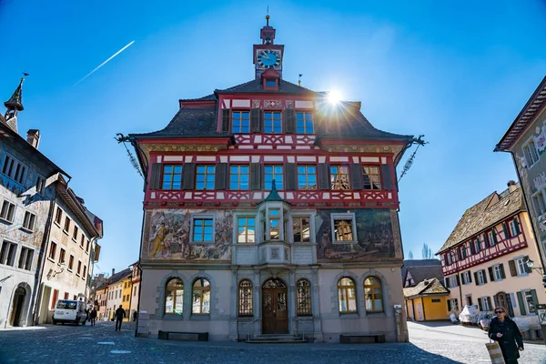 Colorful building in medieval swiss town center of Old Stein Am — Stock Photo, Image