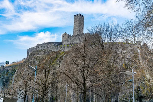 Blick auf castelgrande eines der schlösser von bellinzona — Stockfoto