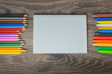 Kalem rengi ve not defteri