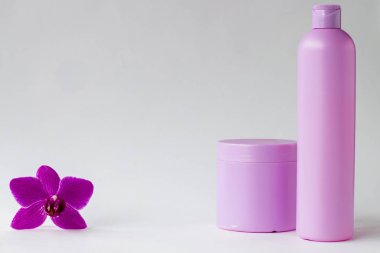 Orkide ile kozmetik konteynerler