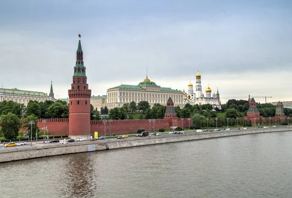 Pohled na Kreml od kamenného mostu — Stock fotografie