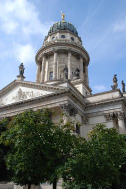 Gendarmenmarkt (Berlin, Almanya): Fransız kilise, Almanca: Franzoesischer Dom
