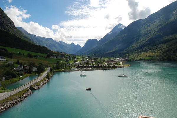Vista panoramica di Olden, Norvegia . — Foto Stock