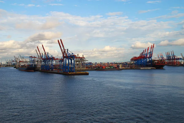 Hafenszene in Hamburg — Stockfoto