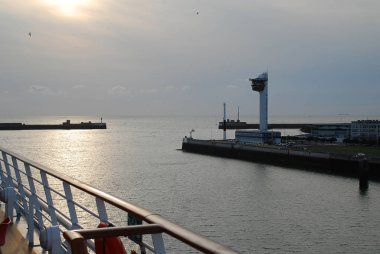 Le Havre port çıkışı (Fransa), bir Cruise liner görünümü