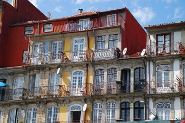 Porto, Portekiz tipik eski evleri