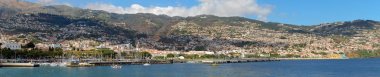 Panoramik Funchal, Madeira Adası üzerinde. Portekiz
