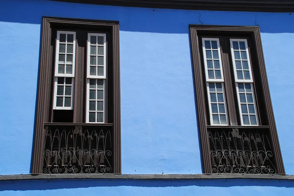 Fachada da casa em San Cristobal de la Laguna, Tenerife, Ilhas Canárias — Fotografia de Stock