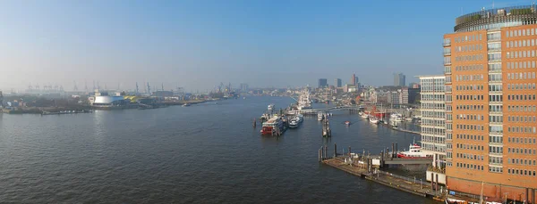 Skyline do porto de Hamburgo, Alemanha — Fotografia de Stock