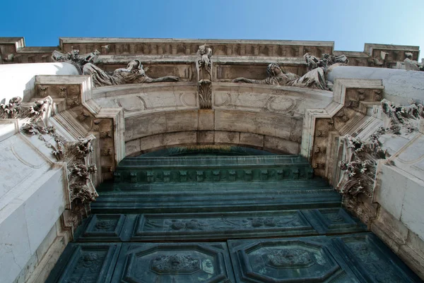 Veneza, Itália: Igreja Santa Maria della Sauute (Português: Santa Maria da Saúde ) — Fotografia de Stock