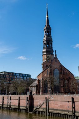 Hamburg, Almanya: St. Catherine Kilisesi (Hauptkirche St. Katharinen).
