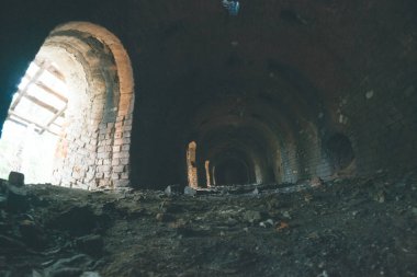 Tuğla tüneller eski bir tuğla fabrikası.