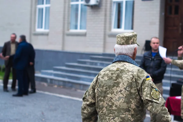 ATO askerler Ukrayna'da 2 Ekim 2017 protesto eylemleri için.