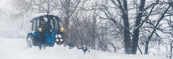 Köyün kış kar yağışı. Karlı Daralt