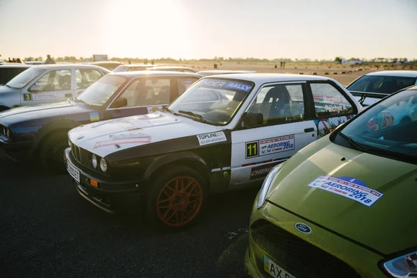 Rally de coches de producción el 10 de octubre de 2018 en la ciudad de Cherkasy, Ucrania. Entrada gratuita — Foto de Stock