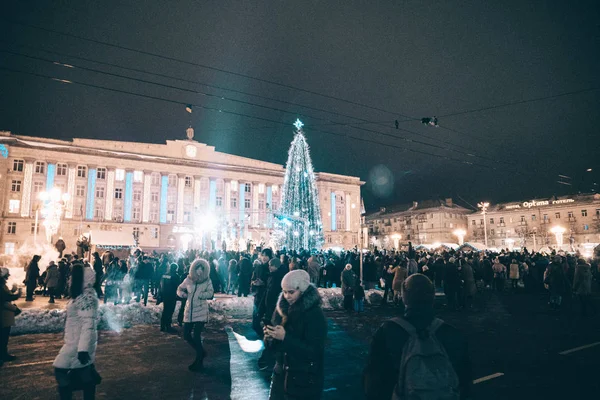 Ouverture du sapin de Noël dans la ville de Tcherkasy, Ukraine, 19 décembre 2018 — Photo