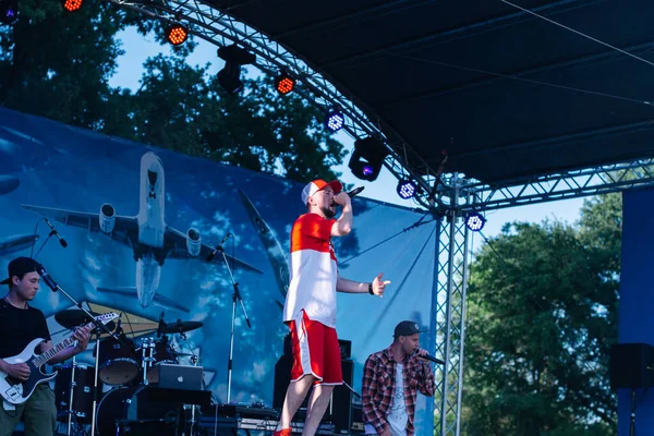 Koncert ukrajinské rapper Yarmak 27. května 2018 na festivalu v Cherkassy, Ukrajina — Stock fotografie