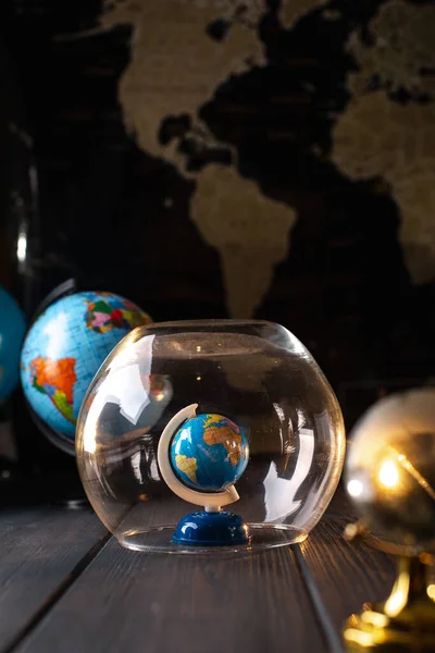 Earth under a glass bell. Quarantine, pandemic concept in the world COVID-19 — Stock Photo, Image