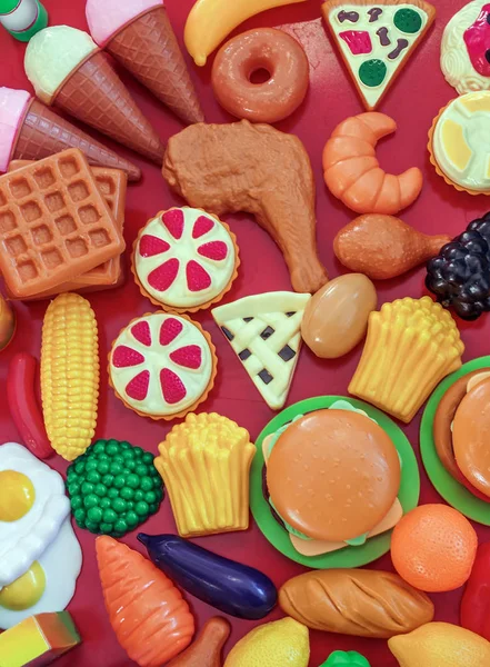 Plastic speelgoed voedsel — Stockfoto
