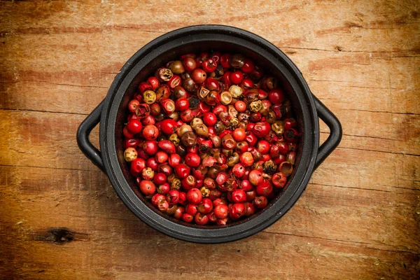 Rode peper in een kom — Stockfoto