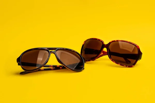 Plastic Frame Elegant Vintage Sunglasses — Stock Photo, Image