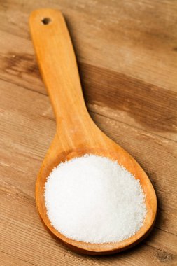 Beyaz tahta kaşık şeker