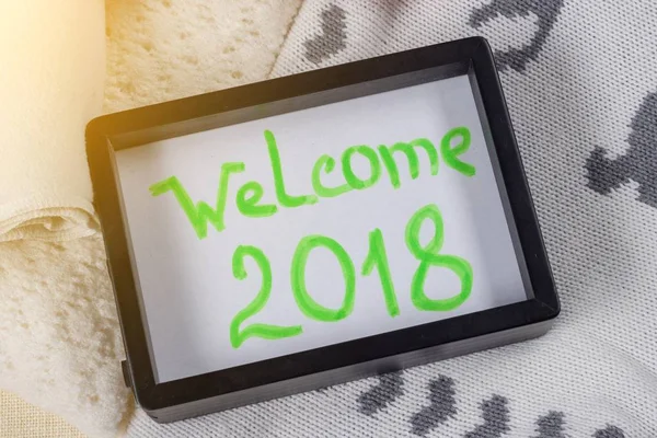 Hoşgeldiniz 2018. Noel giyim tarzı örgü arka plan kış giysileri