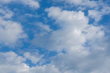 Mavi gökyüzü, mavi gökyüzü bulutlar arka plan beyaz bulutlar.