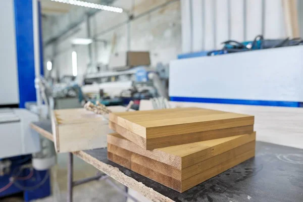 Ahşap mobilya detaylar, arka plan marangozluk ahşap woodshop — Stok fotoğraf